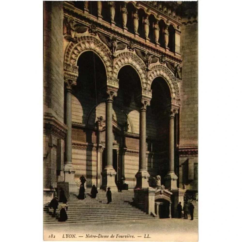 LYON Notre-Dame de Fourvière.- Lyon, France Postcard